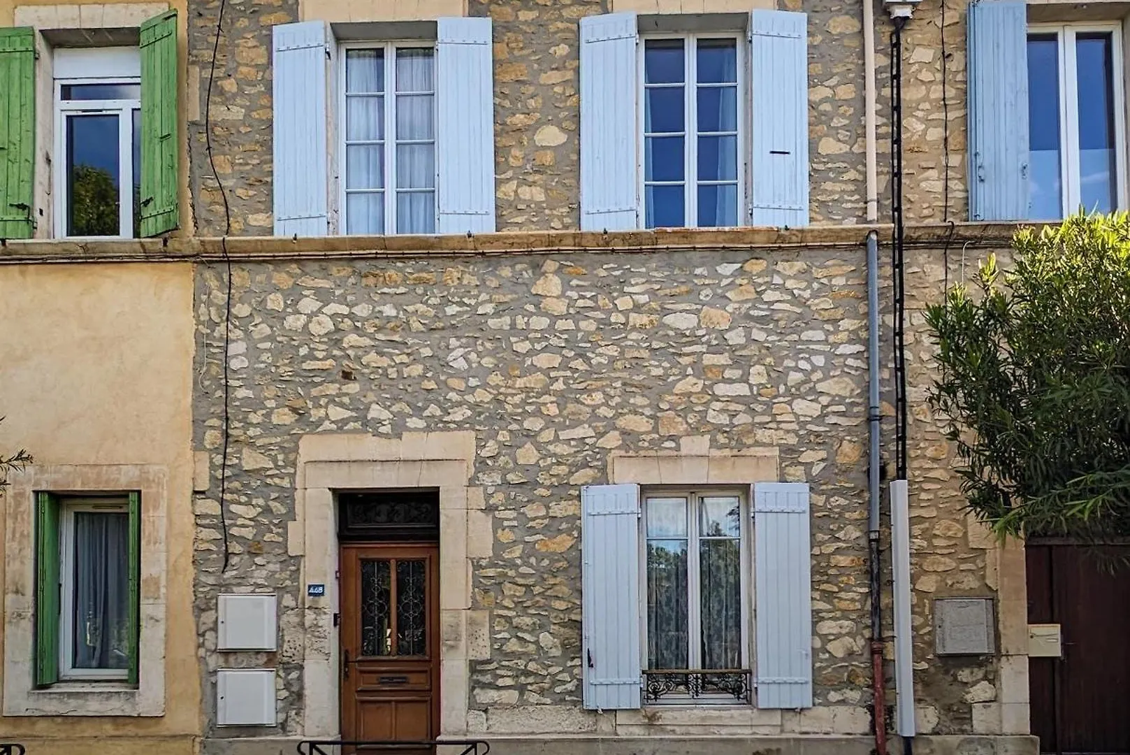 Maison De Style Tout Confort, Position Ideale, Avec Clim Et Petit Exterieur location